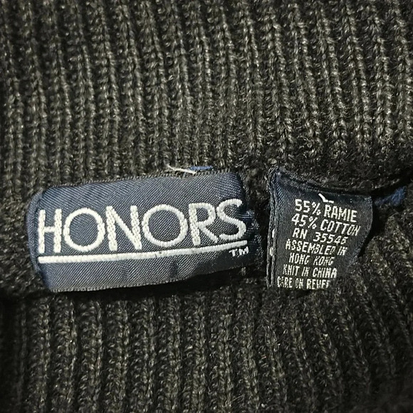 Vintage large Black floral sweater with multicolored ribbon flowers - Picture 6 of 11